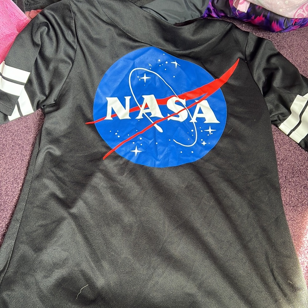 button up - Picture 2 of 2